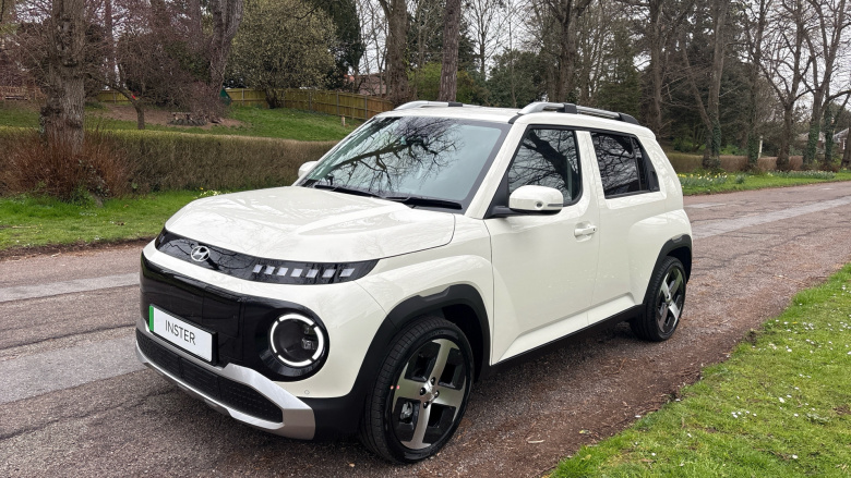 Hyundai INSTER 85kW 02 49kWh 5dr Auto Electric Hatchback